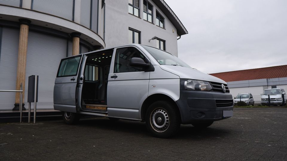 Transporter Sprinter mieten Bus T5 T6 Anhänger in Pohlheim