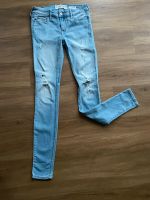 Hollister hellblaue Jeans Gr.OL W24 L32 = schmaler langer Schnitt Dortmund - Schüren Vorschau