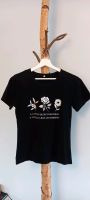 Schwarzes T-Shirt mit weißen Blumen&Schrift Größe S Bayern - Schwandorf Vorschau