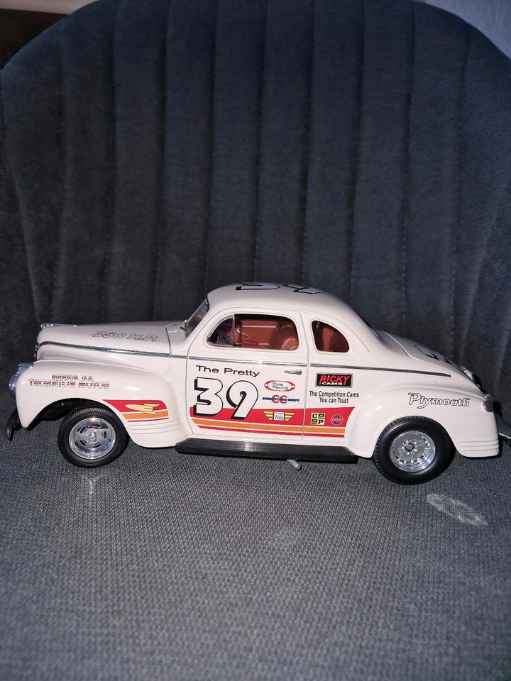 Modellauto 1:18 Plymouth 1941 Pro Street in Erkner