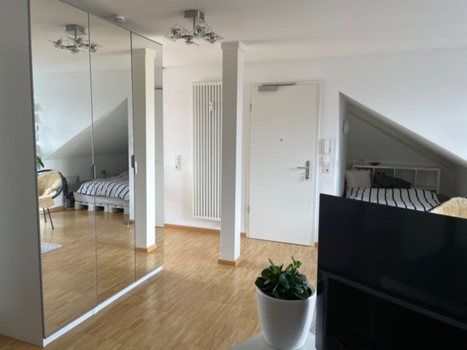 1-room attic apartment with balcony and fitted kitchen in Frankfu in Frankfurt am Main