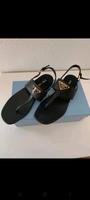 Prada zehensandalen sandalen gr 40 bzw 41schwarz gold Baden-Württemberg - Illerrieden Vorschau