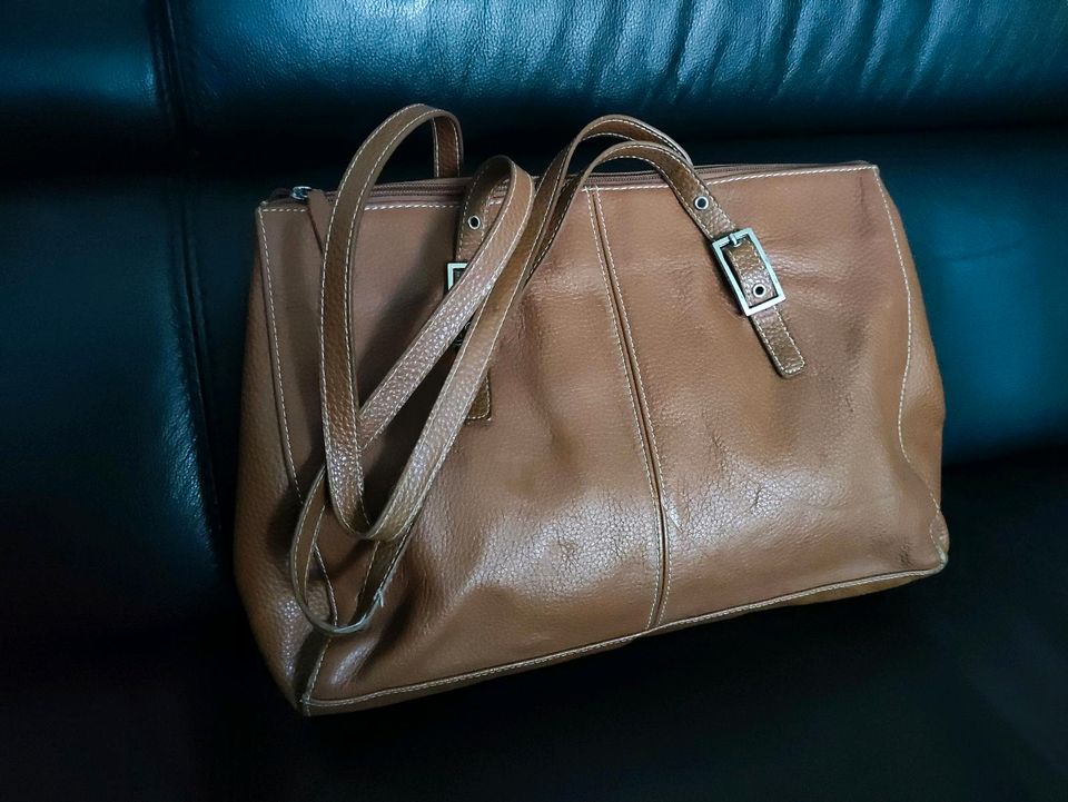 Damen-Handtasche in Paderborn