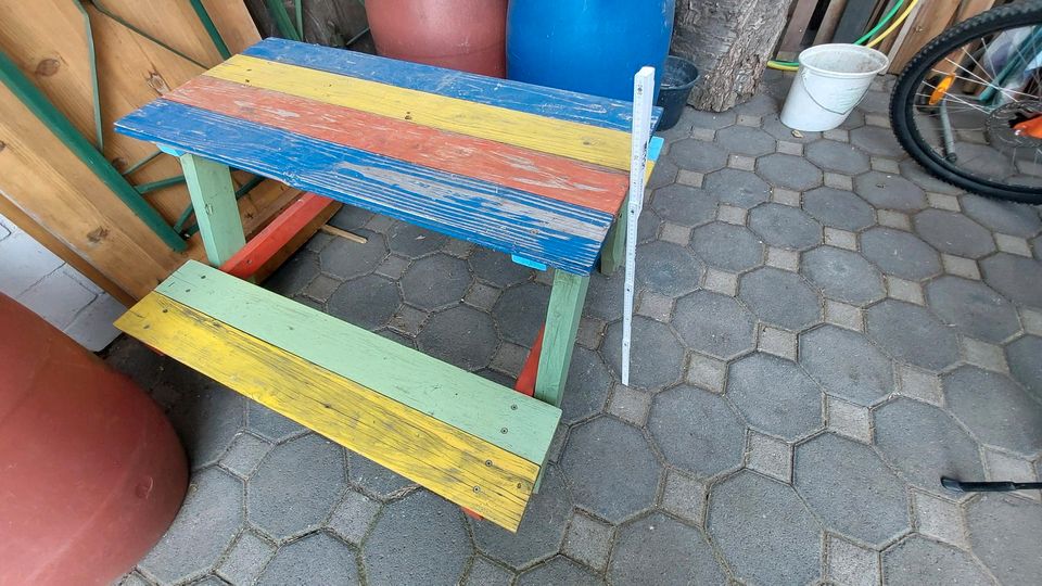 Kindertisch für Garten bunt gebraucht in Düren