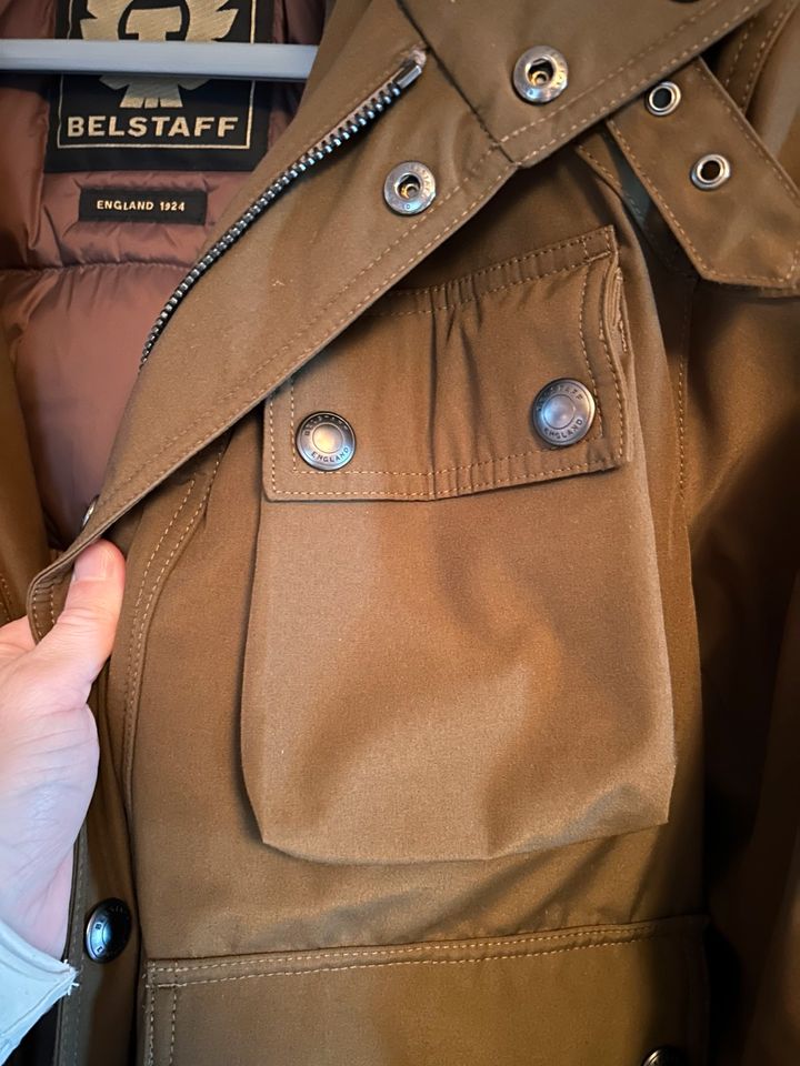 Belstaff Peak Daunenjacke neuwertig Größe It 46 / S in Köln