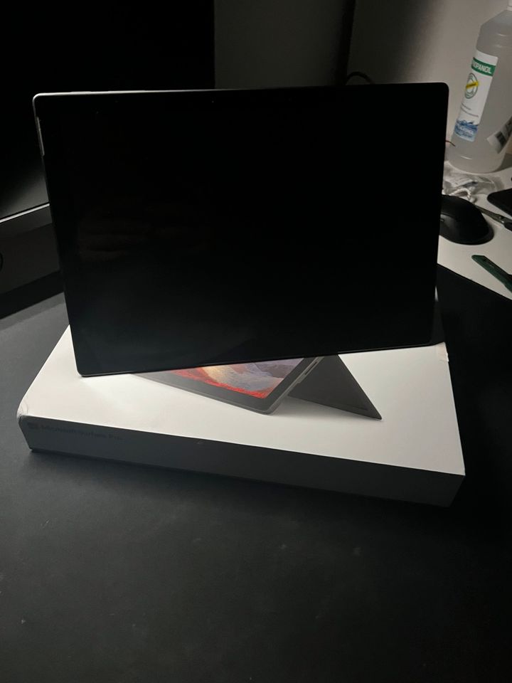 Surface Pro 7 Touch-Laptop - 256GB in Hamburg