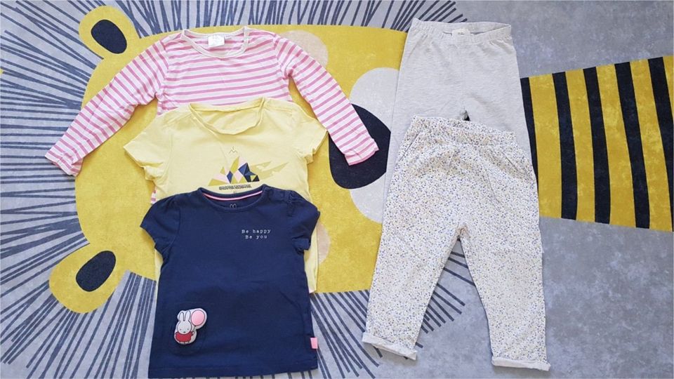 Mädchen Kinderkleidung Größe 92 - Baby Kleiderpaket - 43 teilig in Buxheim