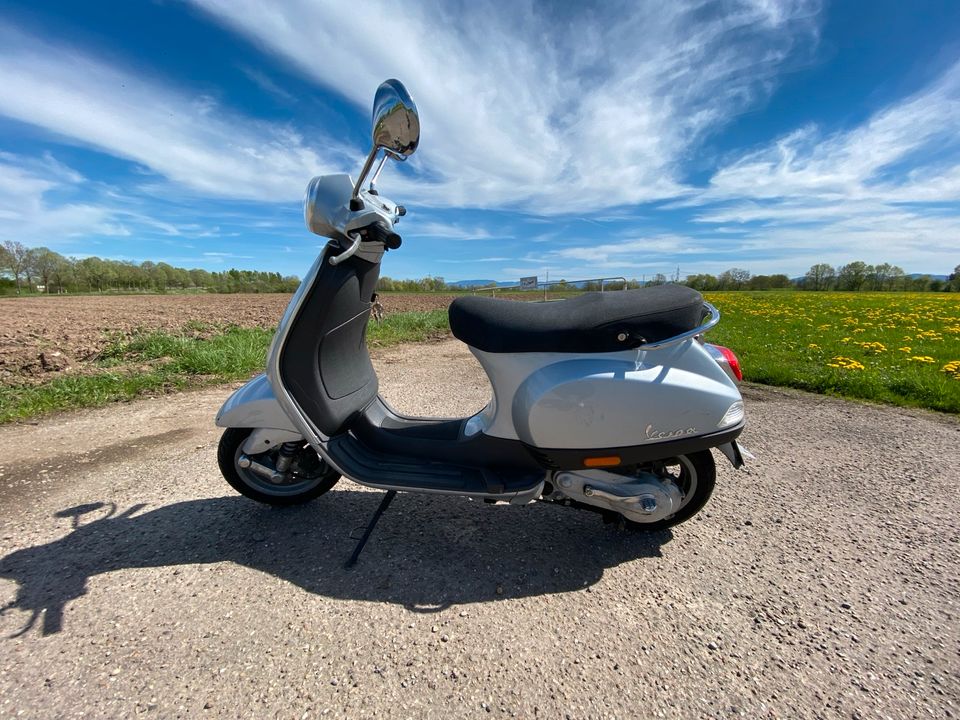 Vespa Lx50 4T (2006 Bj) 7200Km !! in Kehl