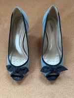 Damenschuh „Geox“ Pumps blau Pfennigabsatz Frankfurt am Main - Rödelheim Vorschau