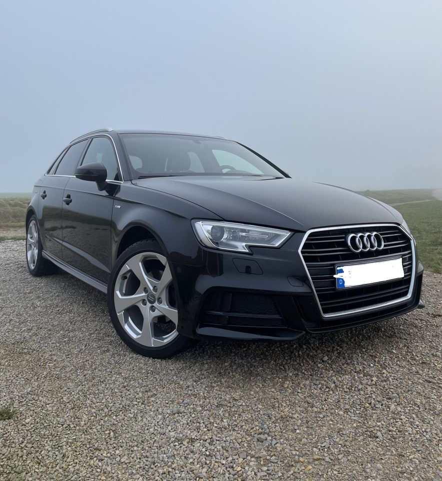 Audi A3 Sportback S-Line 110kW/150PS Automatic Schwarz Metallic in Beilngries