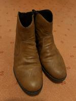 Schnäppchenpreis: Neuwertige Damen Leder Stiefelette von Rieker Nordrhein-Westfalen - Höxter Vorschau