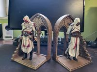 Assassins Creed Ezio und Altair Buchstützen Bayern - Steinbach Vorschau