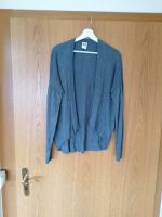 Vero Moda Strickjacke Feinstrickjacke Größe XS/S grau Nordrhein-Westfalen - Schmallenberg Vorschau