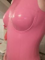 Latex Catsuit Supatex 4D Party Pink ärmellos Brust Cups XS S Baden-Württemberg - Heidelberg Vorschau