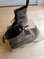 Dr. Martens 1460 Crazy Horse Stiefel, Gr. 43, Braun, neuwertig Bayern - Gauting Vorschau