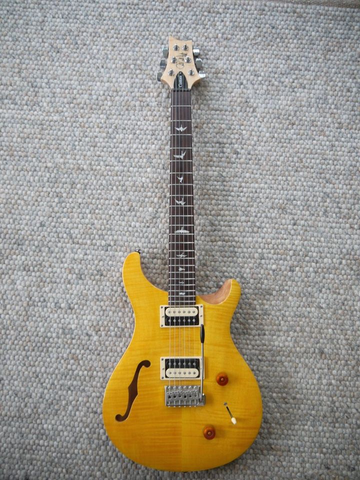 DEAL!!PRS SE CUSTOM 22 SEMI HOLLOW SANTANA YELLOW in Krefeld