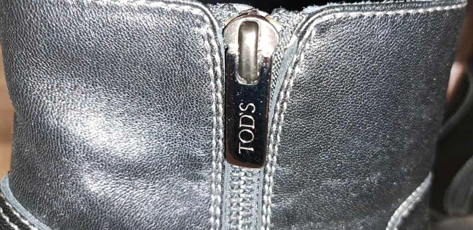 Tod's Stiefelette 37,5 schwarz in Essen