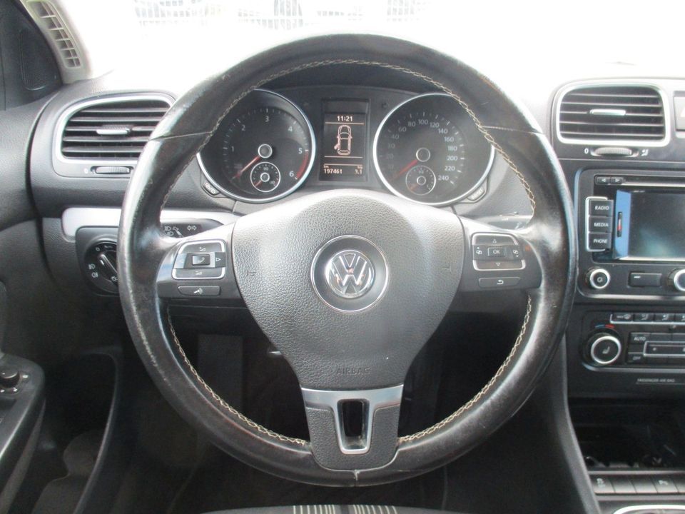 Volkswagen Golf VI Variant 1.6 TDI Match in Herzberg am Harz