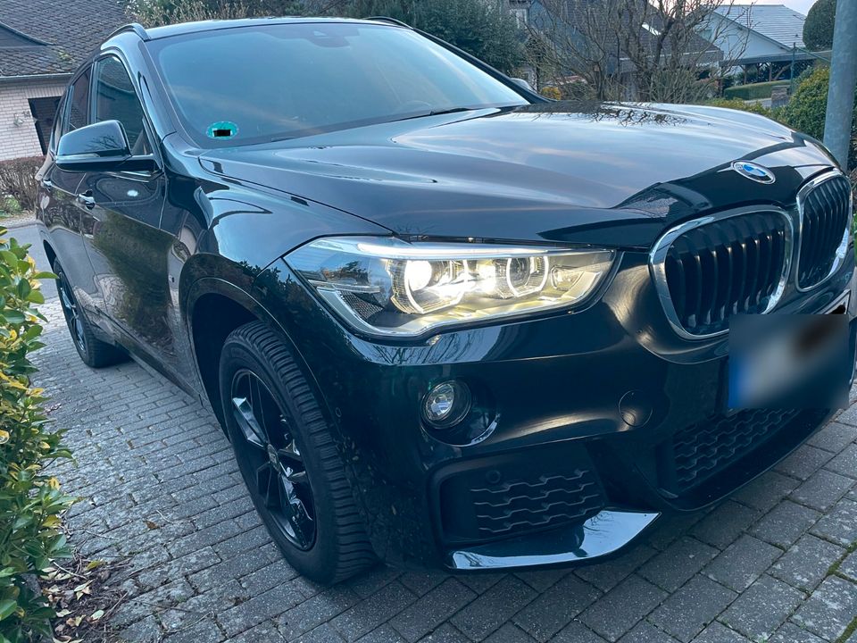 BMW X1 M Sport 1.Hd, Vollausst. Service/HU NEU, 8-fach, AHK in Trierweiler