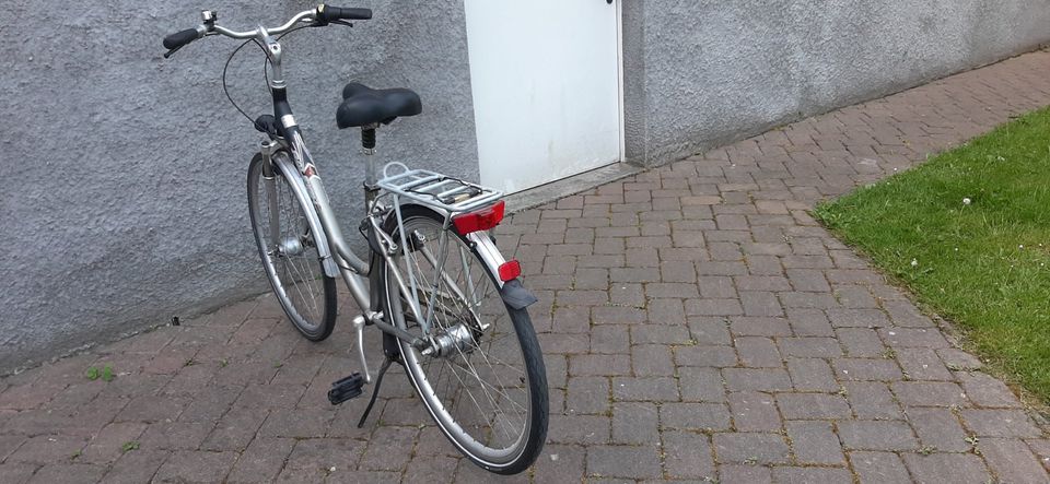 28er Damenrad  Raleigh 7 Gang Nabenschaltung Rahmenhöhe S in Uelzen