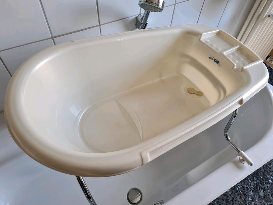 Babywanne mit Halterung für Badewanne in Bonn