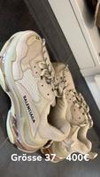Balenciaga Triple s Dortmund - Mengede Vorschau