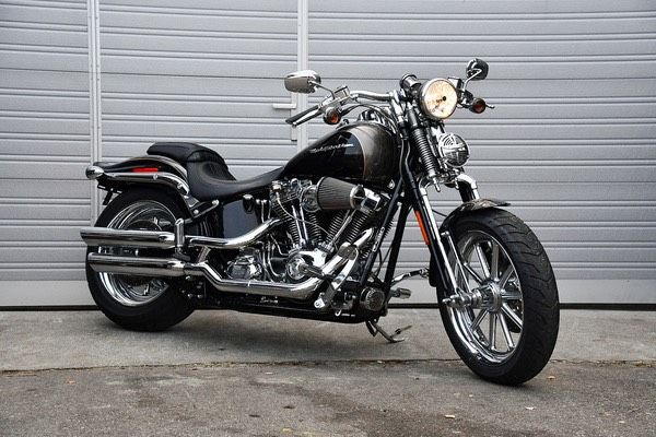 Harley-Davidson FXSTSSE2 Springer CVO Bobber Custom HAMMER in Mönkloh