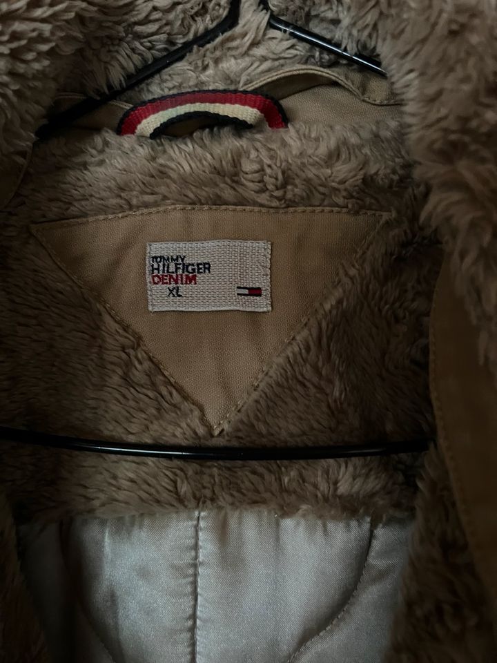 Tommy Hilfiger, Winterjacke in Mandelbachtal