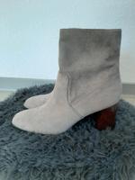 Tamaris Stiefeletten 39 Blockabsatz taupe grau braun Damen Nordrhein-Westfalen - Haan Vorschau