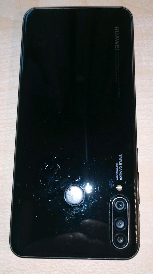 Huawei P30lite, 4 / 128 GB, mit Displayfolie und Cover in Detmold