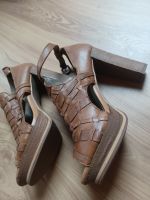 High Heels Plateau Hallhuber cognac Gr.38 sehr guter Zustand Baden-Württemberg - Salem Vorschau