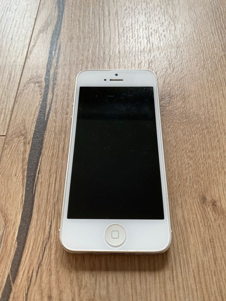 iPhone 5 16 GB in Kölleda