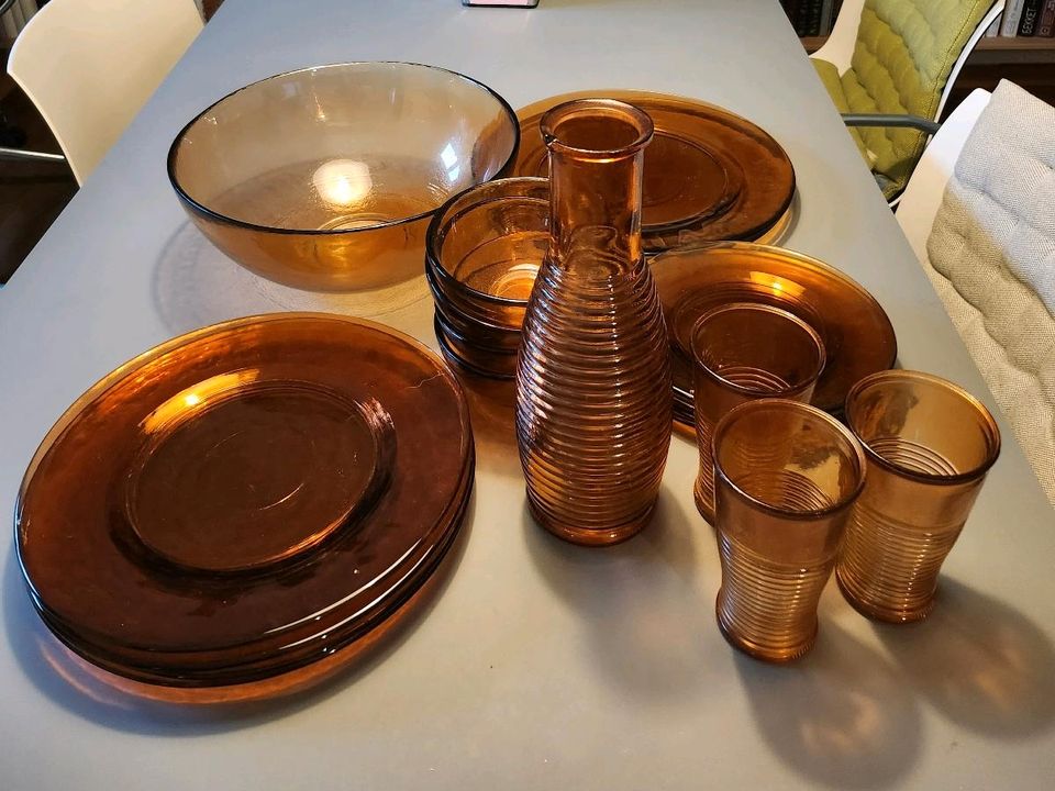 Glas Service braun vintage 70er Teller Karaffe Gläser Schalen in Köln