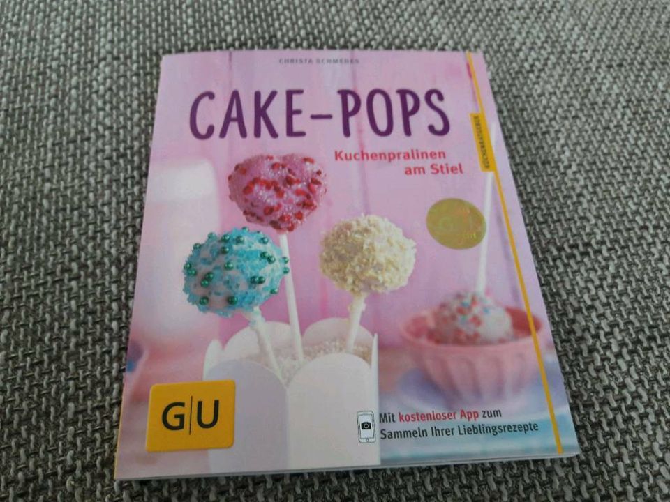 Cake Pops Kuchenpralinen am Stiel Backbuch NEU in Biesenthal