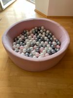 Bällebad für Babys - rosafarben mit graue und rosafarbene Bälle Bayern - Aßling Vorschau