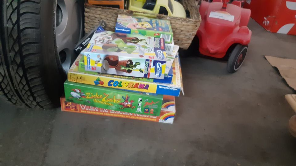 Kinderfahrräder,Roller,Puzzle,Kinderbücher,Spiele usw in Calau