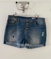 edc esprit Jeans Shorts 28 Hose kurz denim blau disturbed Nordrhein-Westfalen - Lemgo Vorschau