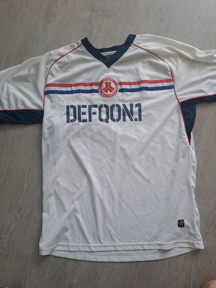 Defqon q Trikot in Castrop-Rauxel