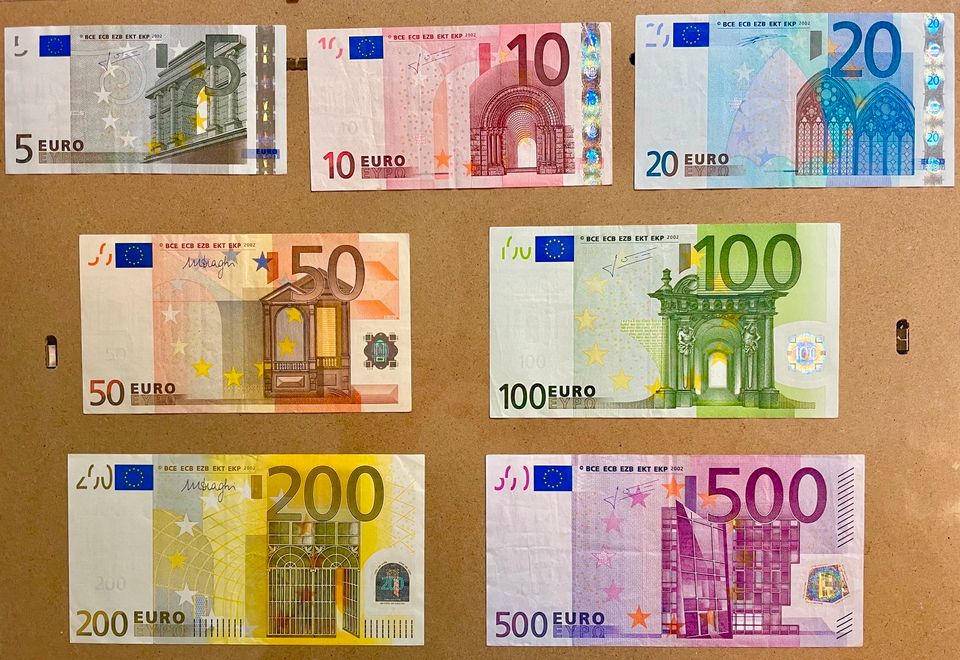 komplette Serien der alten Euro Scheine in Edenkoben