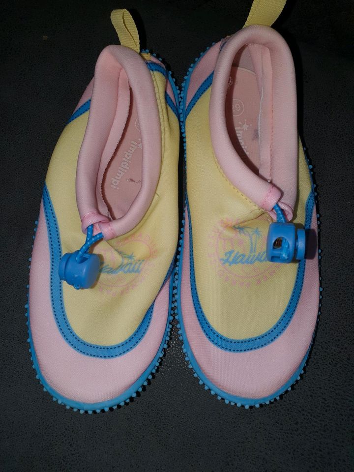 Kinder Badeschuhe in Kamp-Lintfort