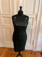 Kleid Lederimitat mit Stretch hinten Berlin - Neukölln Vorschau