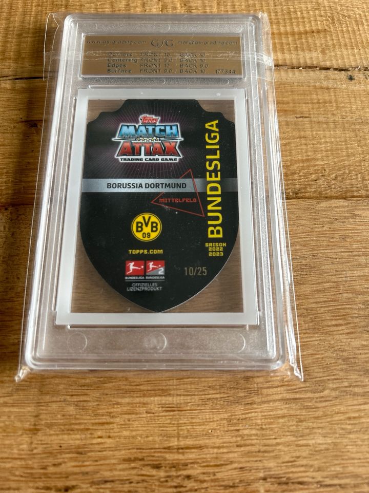 Topps Match Attax Chrome Shield Gio Reyna BvB 10/25 GSG 9,5 in Straßenhaus