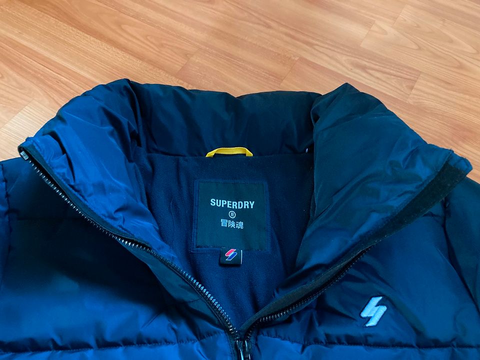 Superdry Herren Winterjacke - Größe XXL - Blau - w.NEU in Brake (Unterweser)