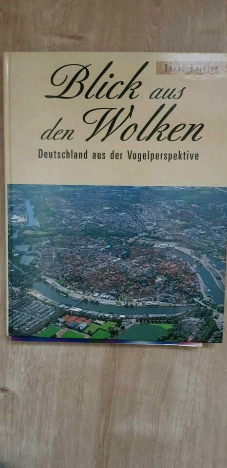 Blick aus den Wolken - Deutschland aus der Vogelperspektive in Niederzier