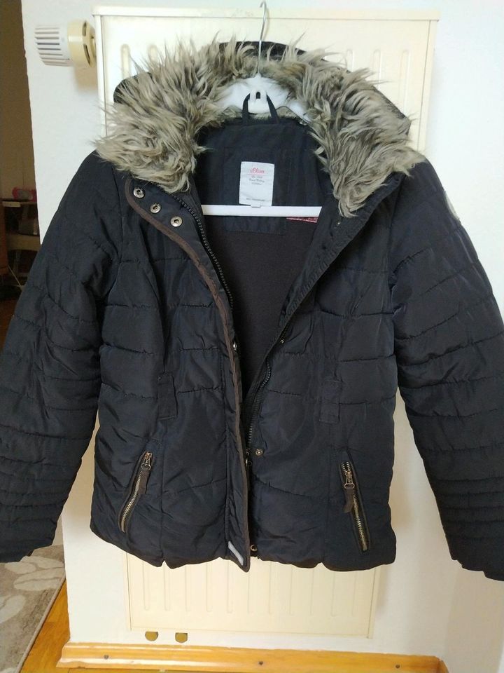 Steppjacke Winterjacke S. Oliver Größe 152 in Oschatz