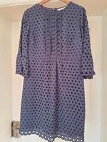 Boden Kleid mit Muschelsaum und Lochstickerei Gr. 38 UK 12 Dresden - Cotta Vorschau