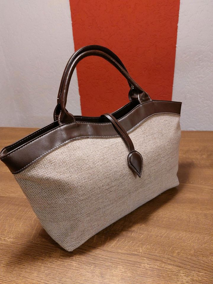 Tasche/n, Umhängetasche/n je 20,-- EUR in Bad Staffelstein