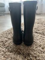 Schwarze UGG Gummistiefel Gr.38 Hessen - Ober-Mörlen Vorschau