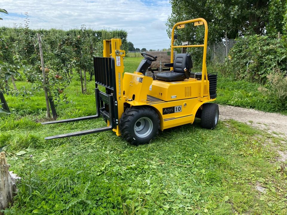 Gabelstapler Stapler  Eurotrac Agri 10  Hofstapler in Heemsen