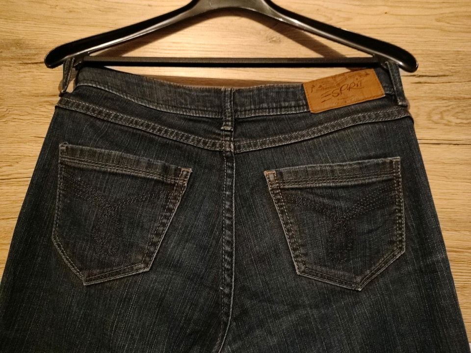 Esprit Jeans Gr. 29/30 in Blankenhof